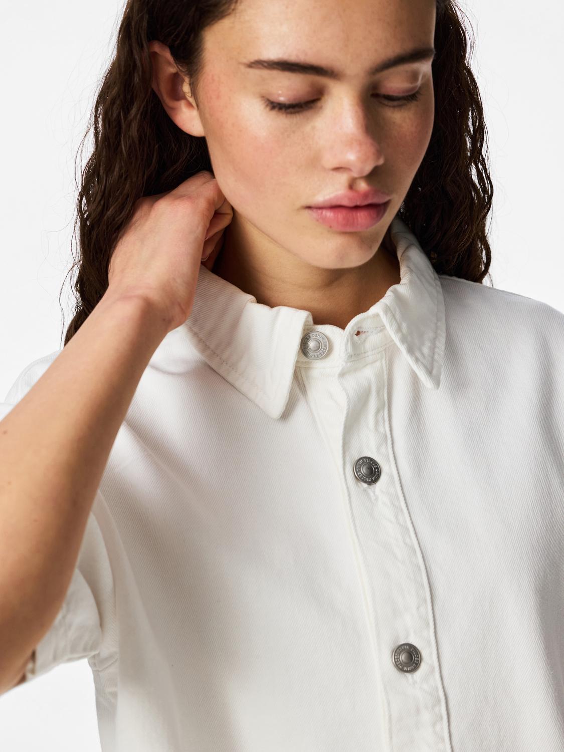 model_shot-detail
